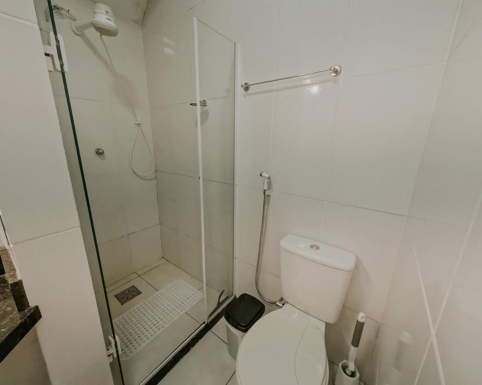 Shower, Toilet, Bathroom, bidet