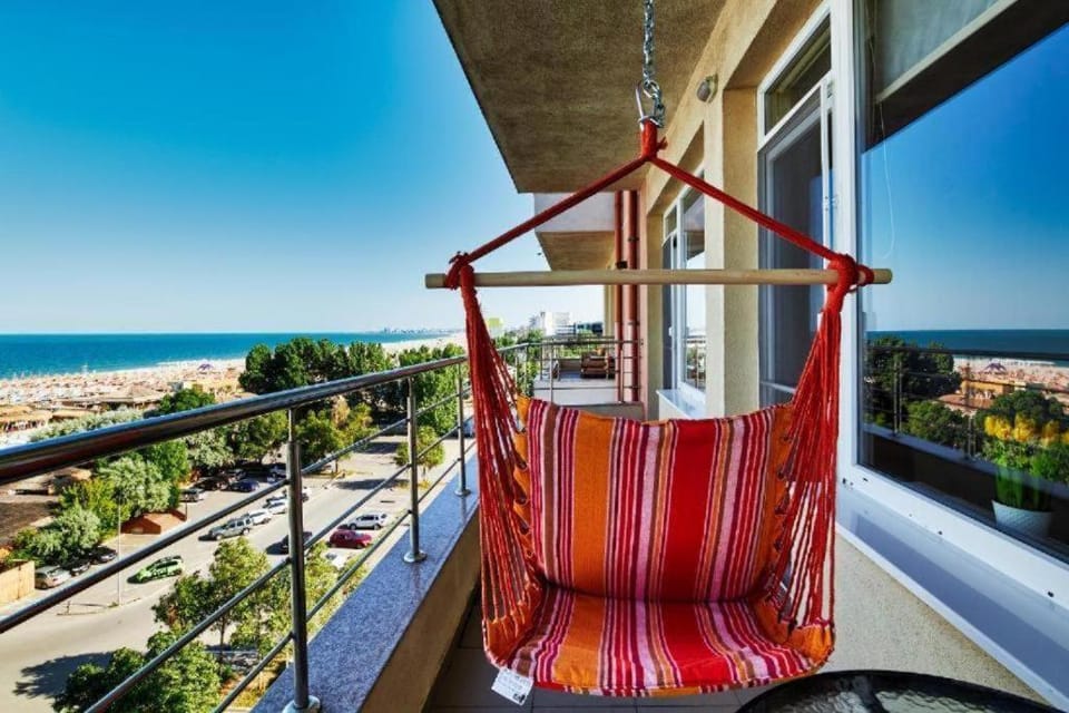 View (from property/room), Balcony/Terrace, Seating area, Sea view