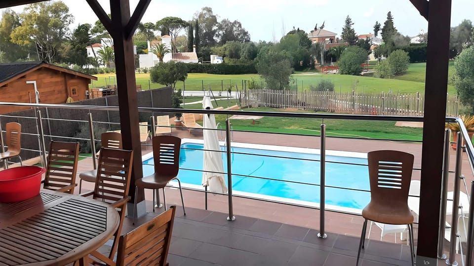 Casa privada con piscina barbacoa y jardin en Chiclana - Ideal Familias Chalet in Costa de la Luz
