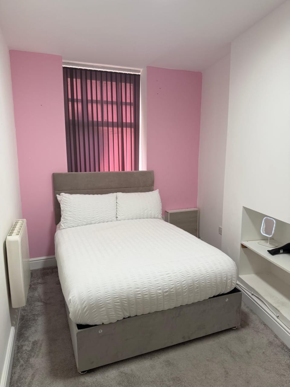 Cozy 2-BDR Apt - Room service - Free parking Apartment in Wolverhampton