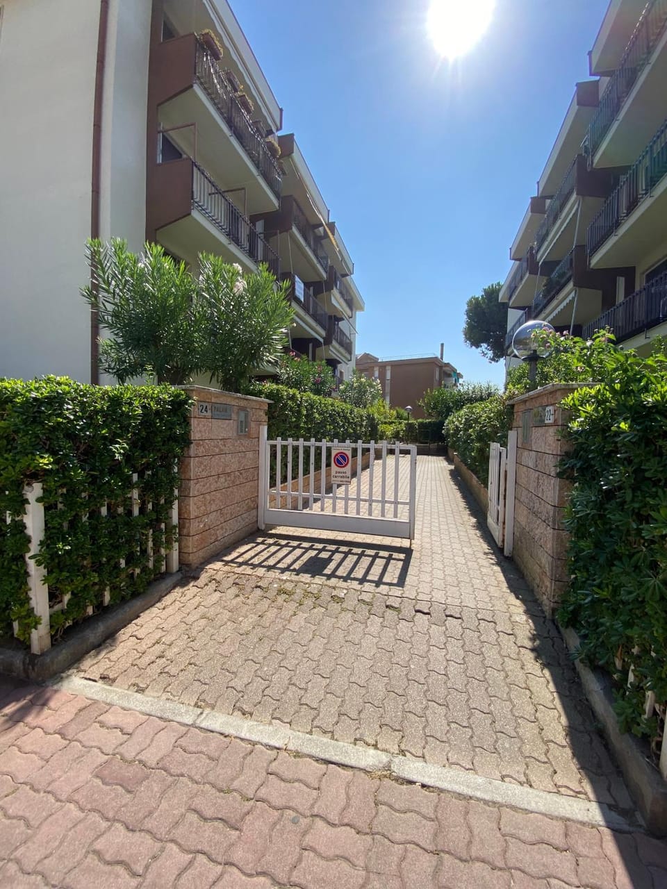 Property building, Neighbourhood, Street view