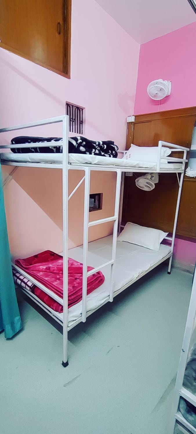 Shivaksh stay hub Vacation rental in Uttar Pradesh