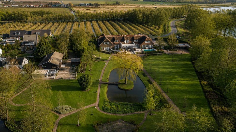 Property building, Bird's eye view
