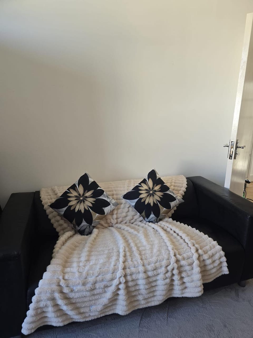 Hk house Apartment in Wembley