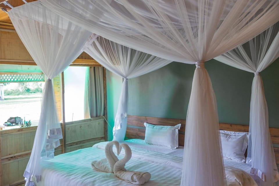 Basecamp Resort Mweya Nature lodge in Uganda