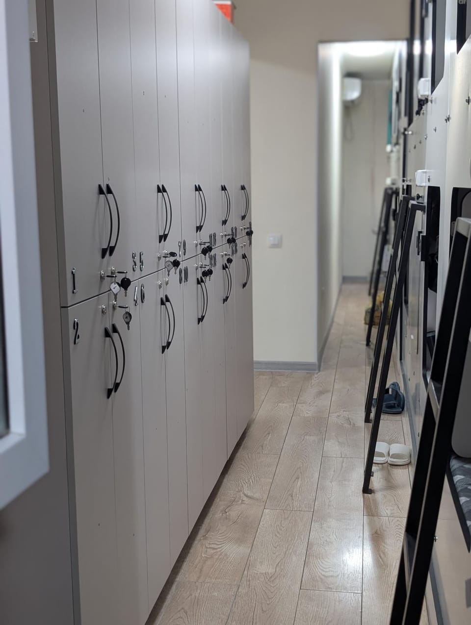 locker, locker, wardrobe