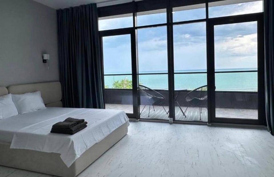Magnit Apart у самого моря Apartment in Odessa