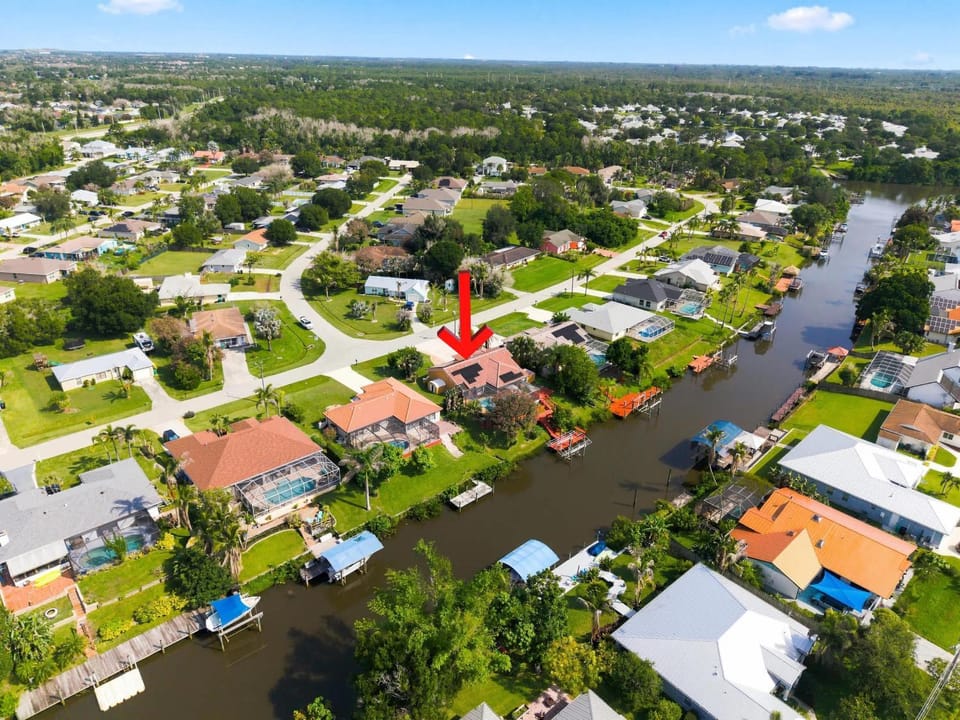 Waterfront Pool Home with Private Dock House in Port Saint Lucie