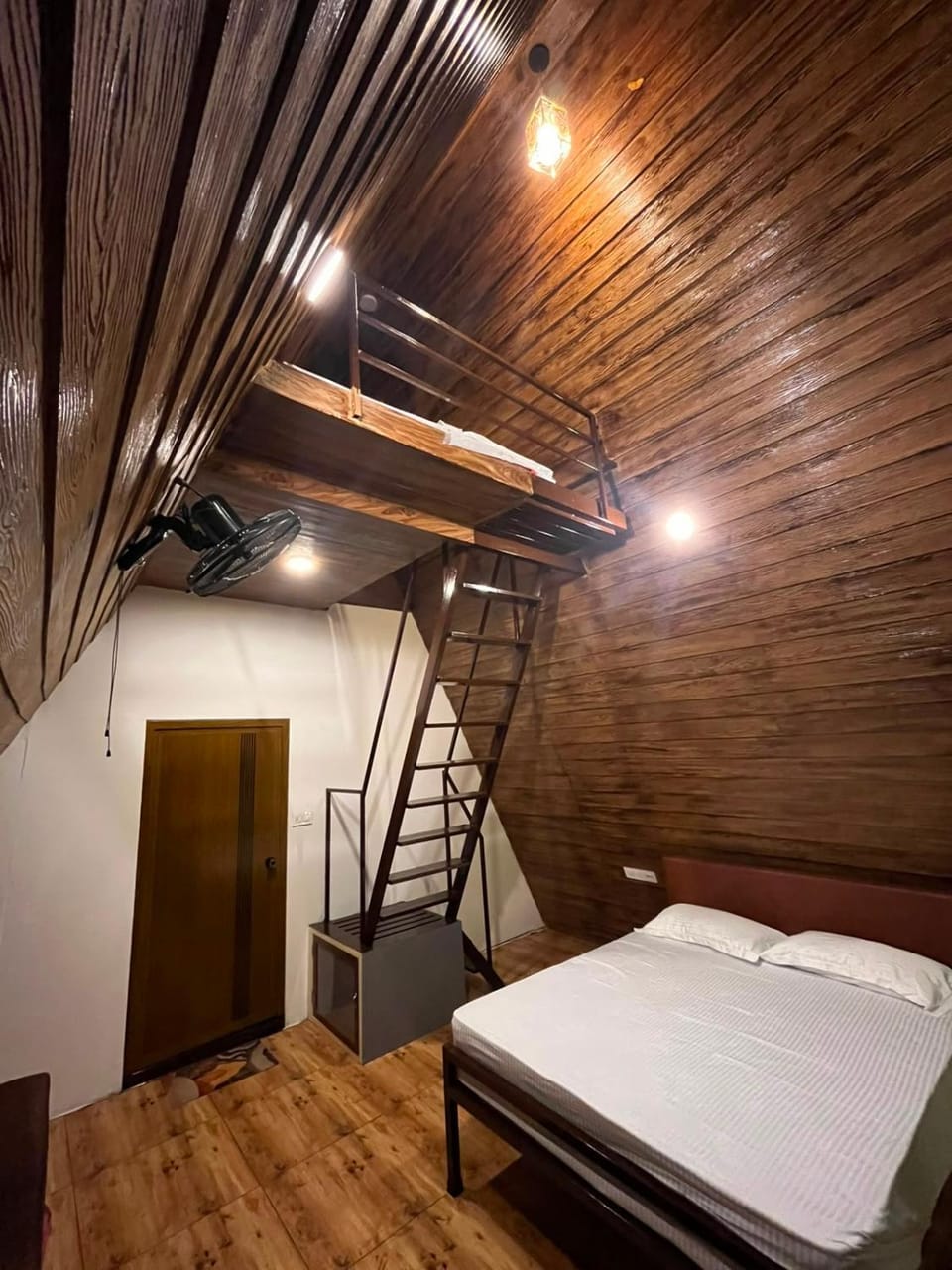 The Brook Hut Bed and Breakfast in Kerala