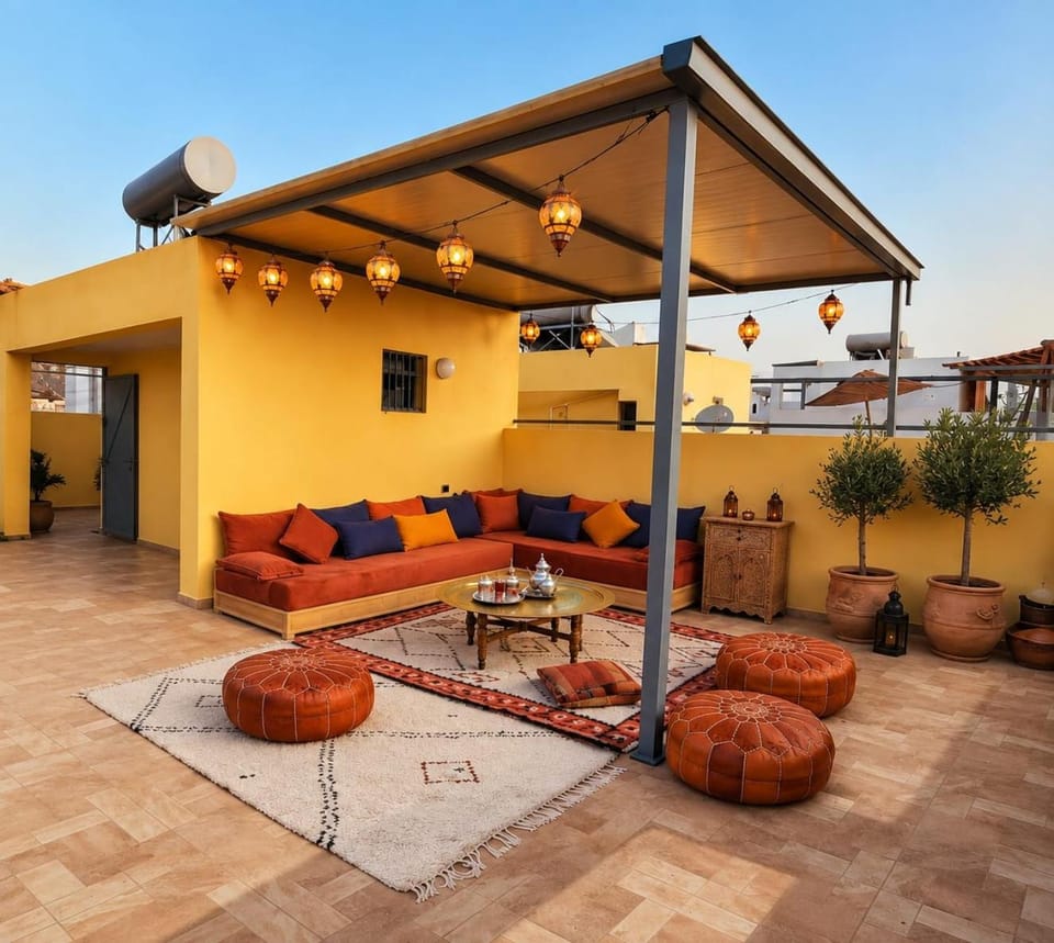 cozy private twin room with balcony Hostel in Souss-Massa