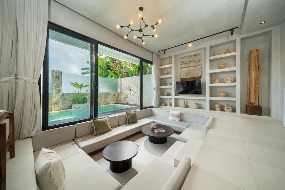 Villa Babakan View, 3 Bedroom Luxury Villa Canggu Bali with Private Pool Villa in North Kuta