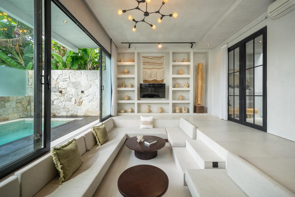 Villa Babakan View, 3 Bedroom Luxury Villa Canggu Bali with Private Pool Villa in North Kuta