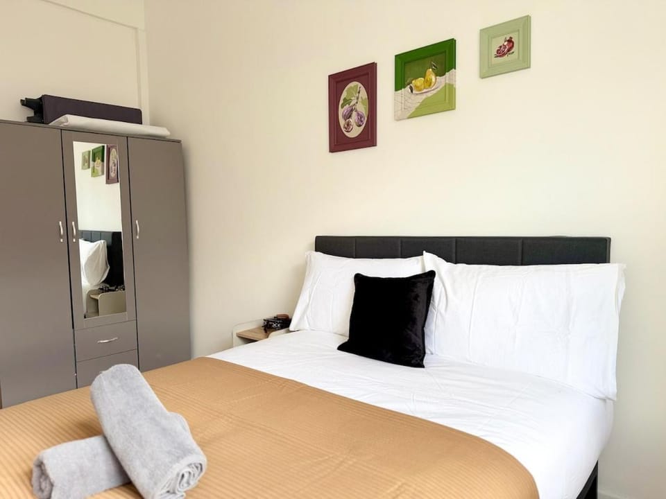 Bed, Photo of the whole room, Bedroom, towels, wardrobe