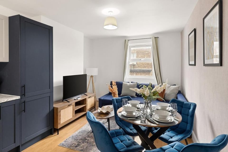 Cozy Gem next transport Fast Central London access Apartment in London Borough of Ealing