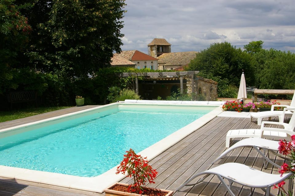 L'Ancienne Forge 27 rue de la Crèche Bourg Born Bed and Breakfast in Nouvelle-Aquitaine