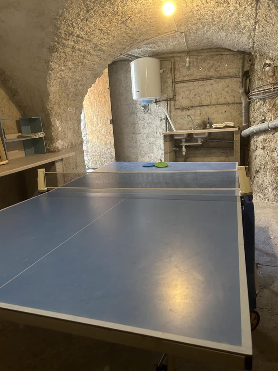 Table tennis