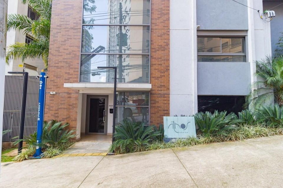 87 - Apto novo no Paraiso 5 minutos da Av Paulista Apartment in Sao Paulo City