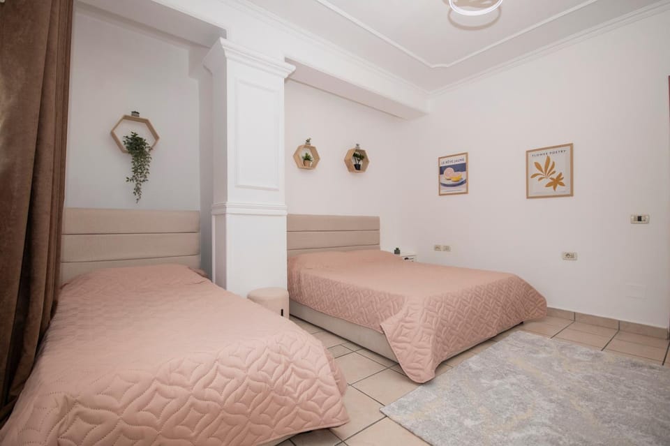 Helia Studio - City Central Apartment in Tirana