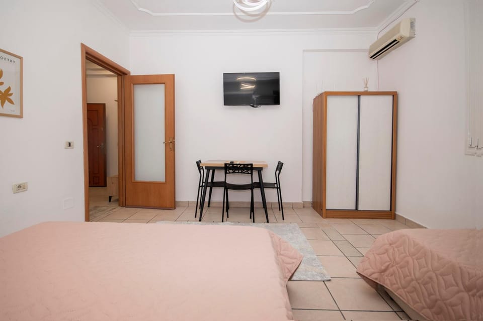 Helia Studio - City Central Apartment in Tirana