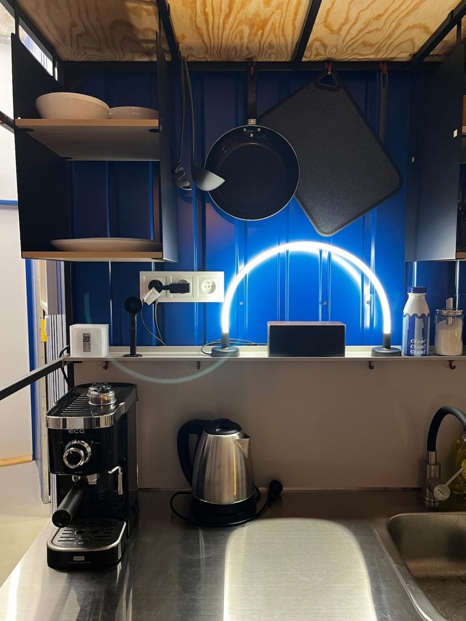 Coffee/tea facilities, Kitchen or kitchenette