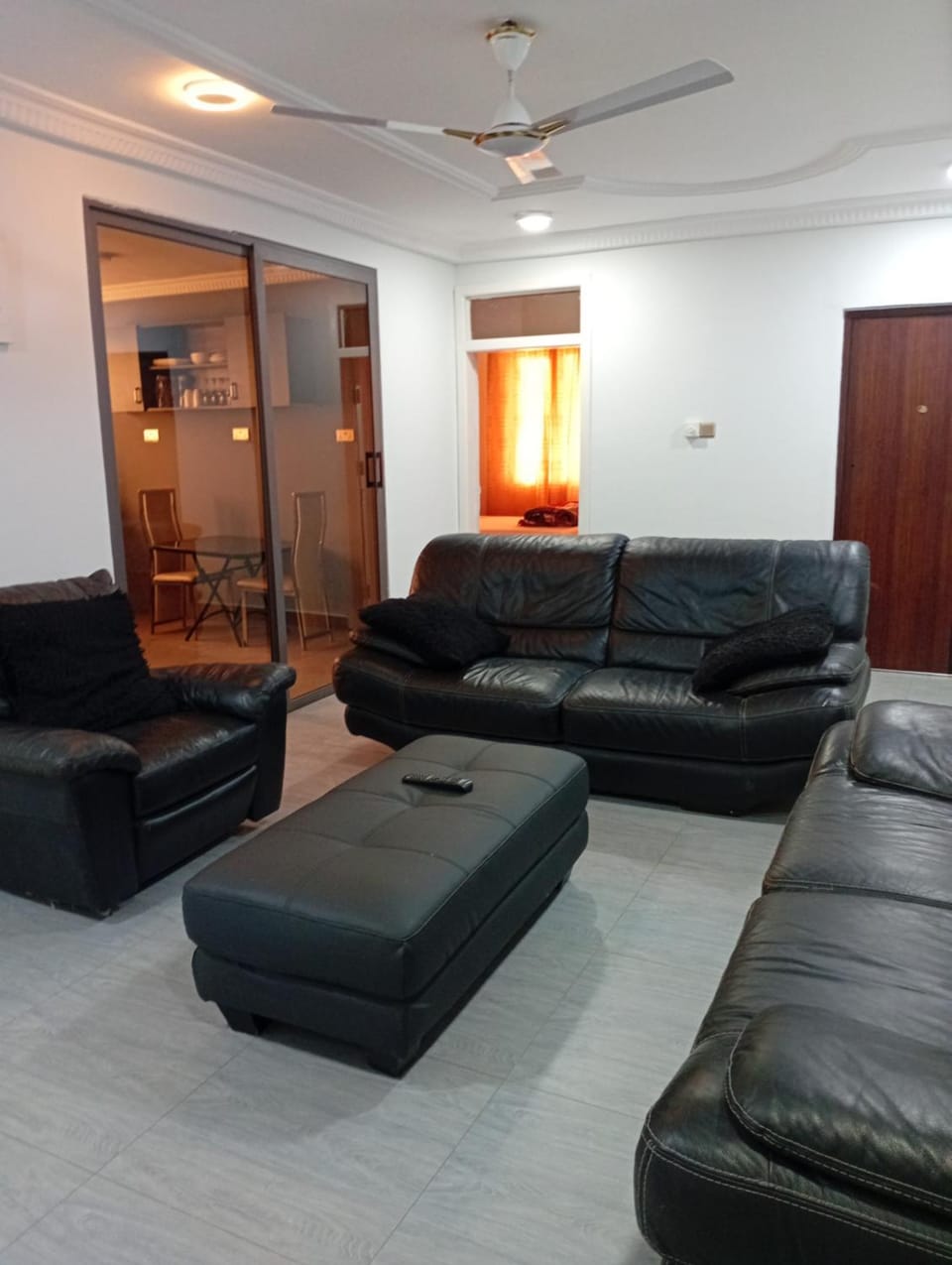 Living room, Seating area