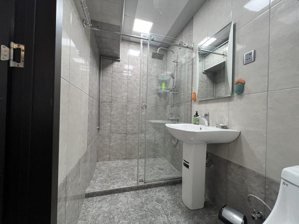 Spacious 2BR near Winter Park - Sleeps 5 Apartment in Baku