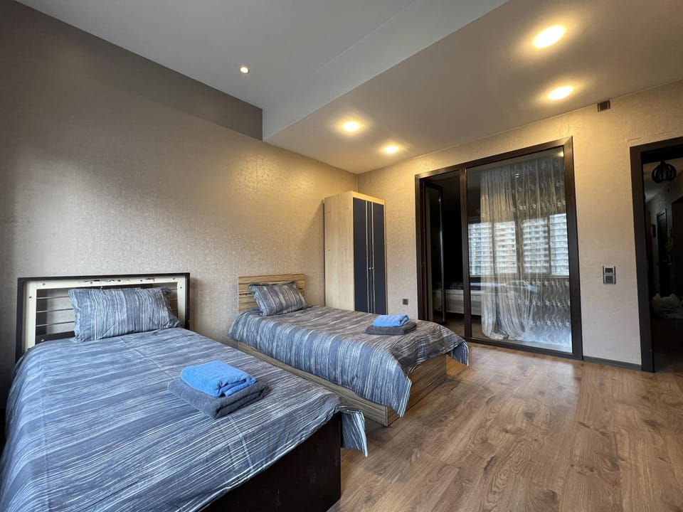 Spacious 2BR near Winter Park - Sleeps 5 Apartment in Baku