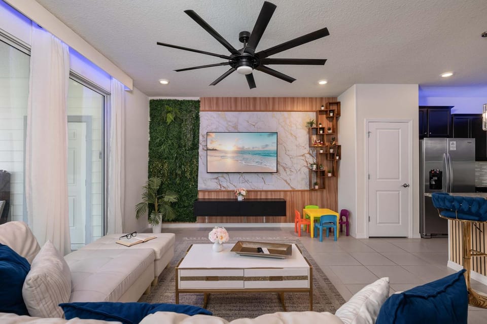 Themed 5BR Near Disney - Private Heated Pool & Mario Arcade House in Polk County