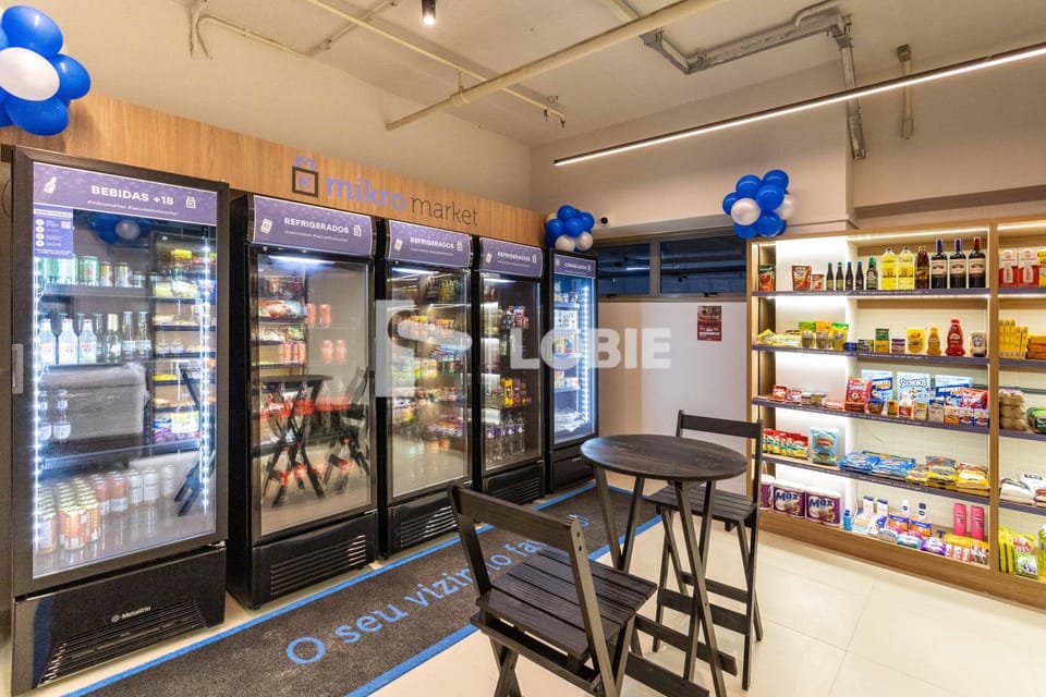 Food and drinks, Food, Drinks, vending machine