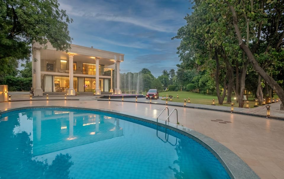 Swimming pool