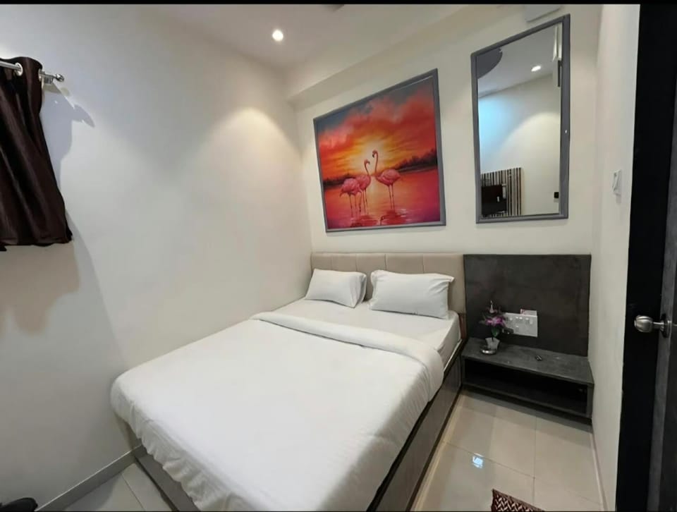 Hotel Dhanlaxmi Hotel in Maharashtra