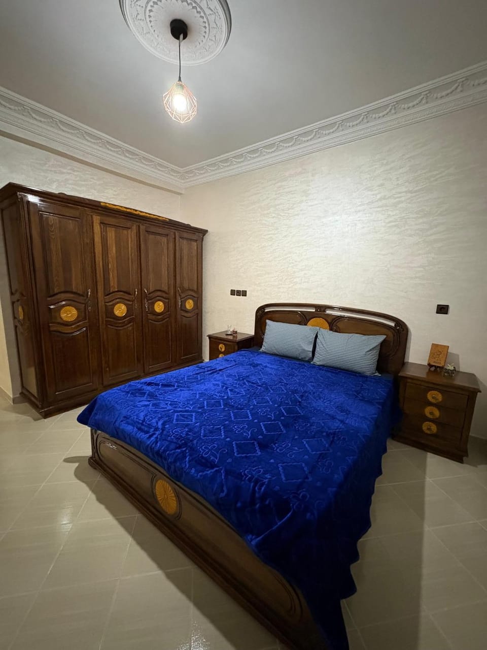 Bed, Photo of the whole room, Bedroom, wardrobe