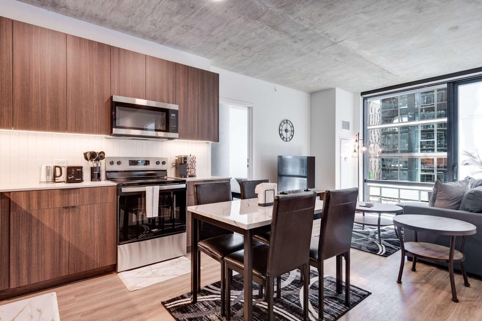 Wabash 4BR - Pool Free In & Out Parking 4 Apartment in South Loop