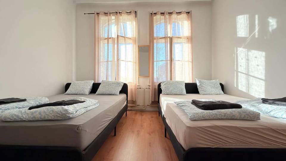 Ultimate 6BR Group Residence - Fits 16 Vacation rental in Vienna