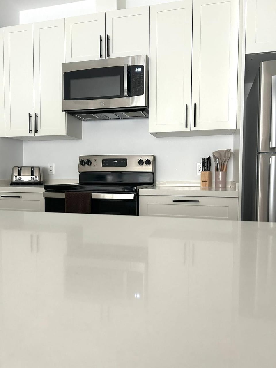 microwave, oven, kitchen