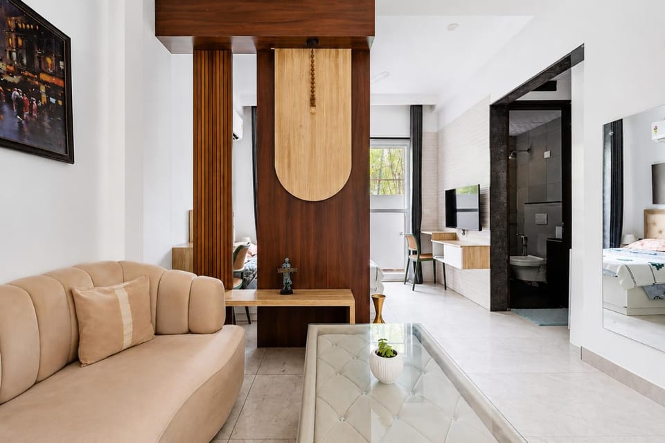 Super Luxury Studio Riu s Home Golf Course Rd Bed and Breakfast in Gurugram