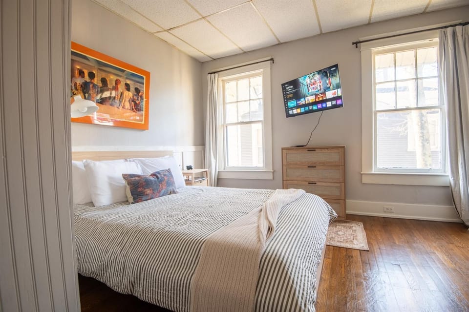 Tri-City Double Down 2 UnitsGroupsGamesFun Apartment in Vestavia Hills