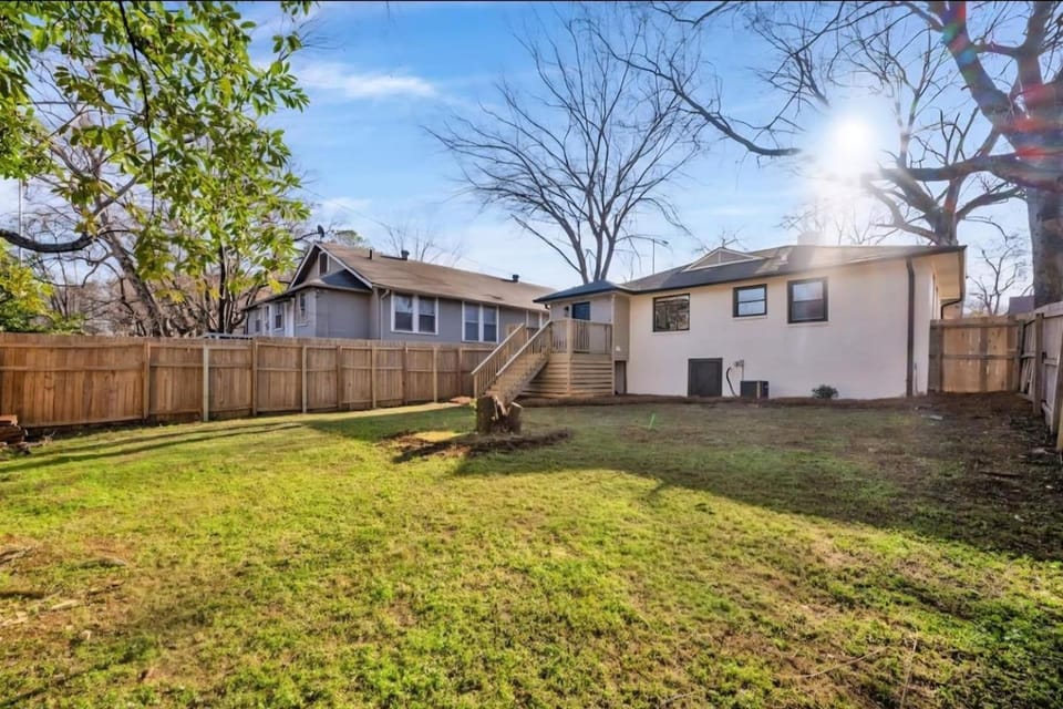 The Scandic - Modern Group StayFully Fenced Yard House in Vestavia Hills