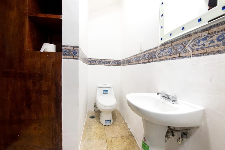 Toilet, Bathroom