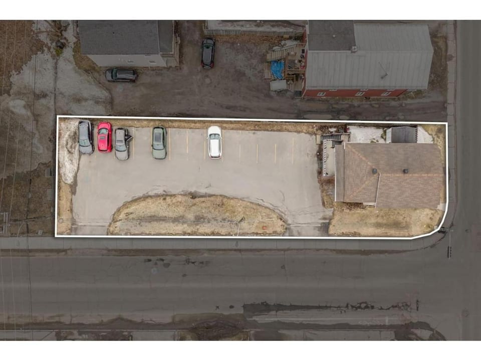 Le Duplex de Rose Free parking and charging station Apartment in Quebec City