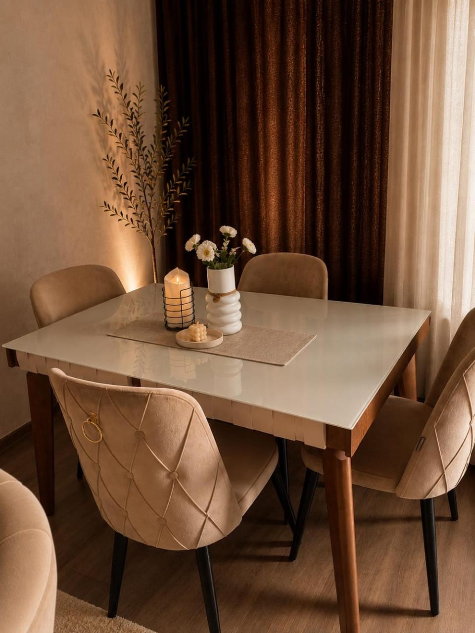 Living room, Seating area, Dining area