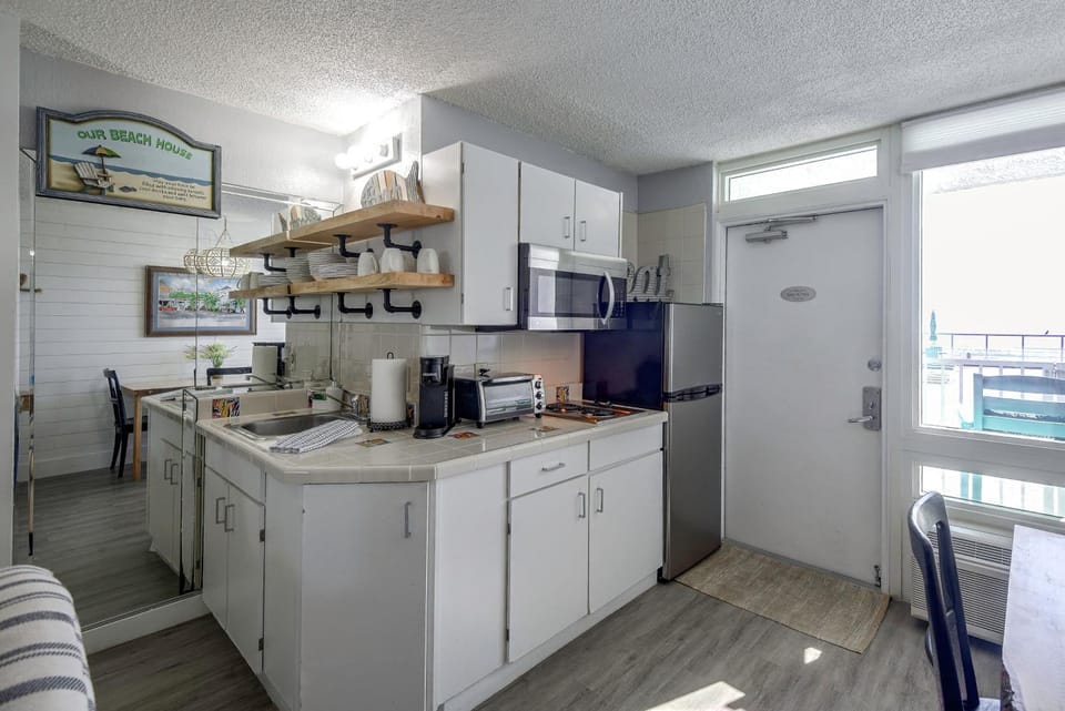 Oceanfront Daytona Beach Condo: Steps to Beach House in Florida
