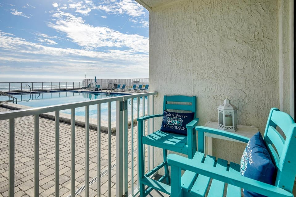 Oceanfront Daytona Beach Condo: Steps to Beach House in Florida