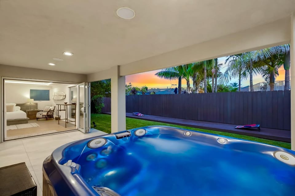 Pacific on Colima - Ocean Views Spa & Fire Pit House in La Jolla