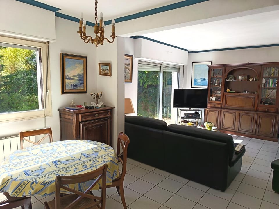 Chambre cote vallée Apartment in Brittany