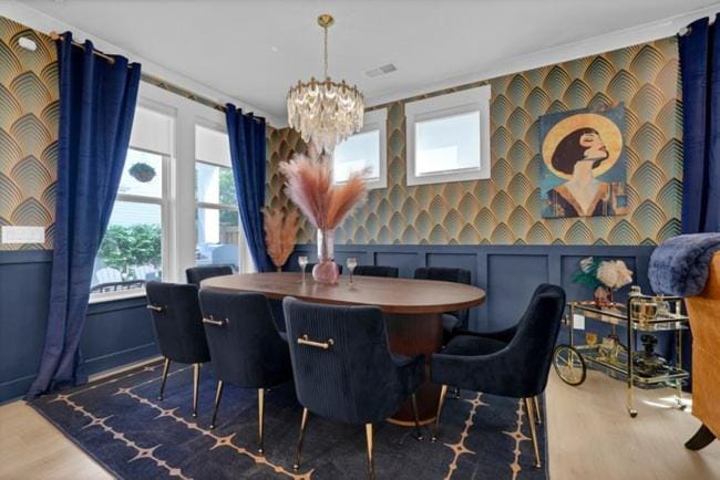 The Savoy Art Deco Luxury Hot Tub House in Wilmington