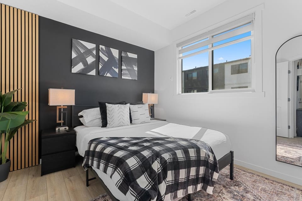 Stylish 2BR 2BT Apt in the Heart of Secord Apartment in Edmonton