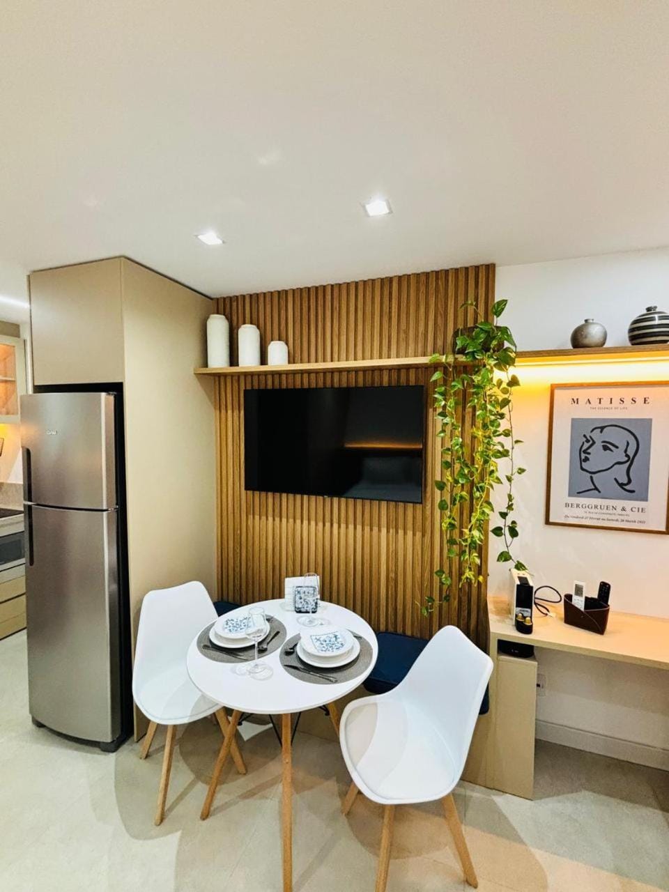 Studio com cama Queen próximo ao Shopping Ibirapuera e Aeroporto CGH Apartment in Sao Paulo City
