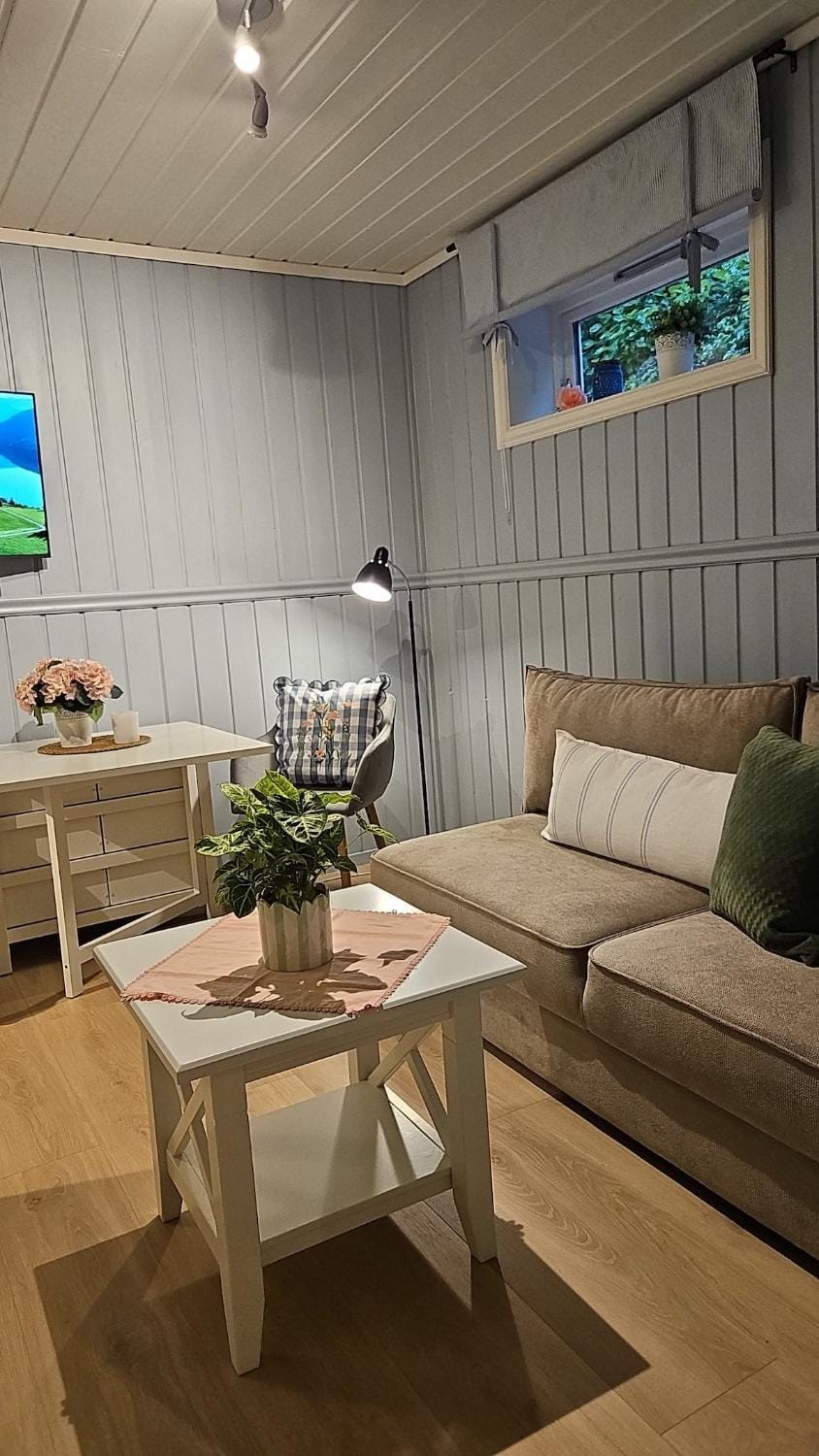 The Yellow Mailbox Apartment in Viken, Norway
