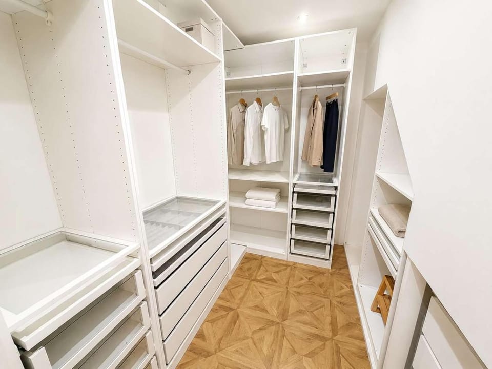 wardrobe